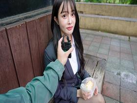 台北の某オフィス街で働く女性たちに街頭調査と偽ってチ◯ポでストレス解消してあげた！！　バブ顔巨乳ＯＬ中出し＆アへ顔で感じまくるドスケベセクシー保険営業レディ編 サンプル動画サムネイル